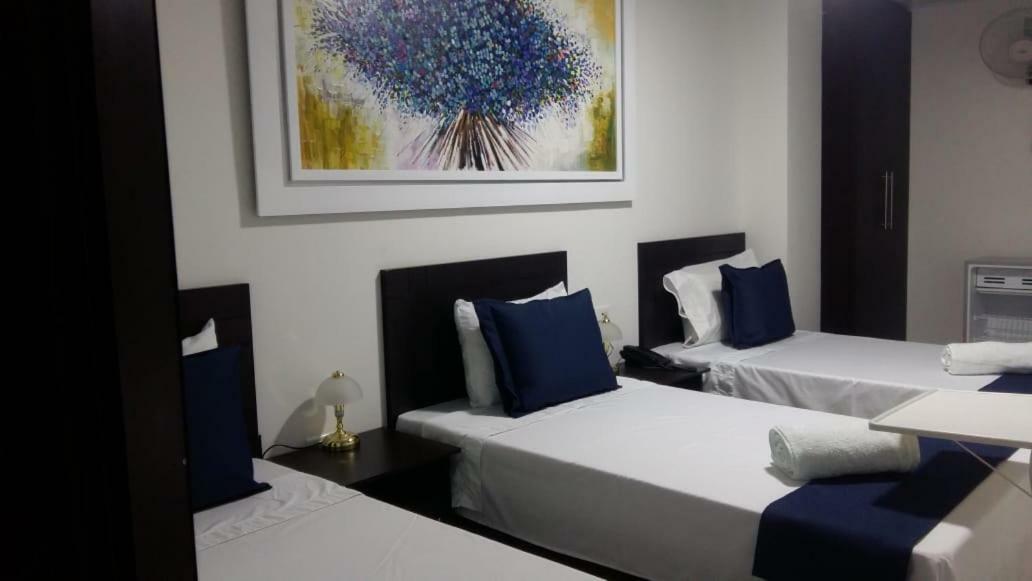 Hotel Giron Plaza 外观 照片