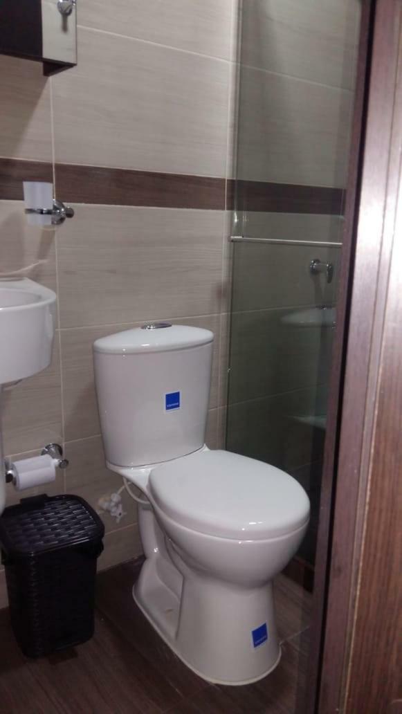 Hotel Giron Plaza 外观 照片